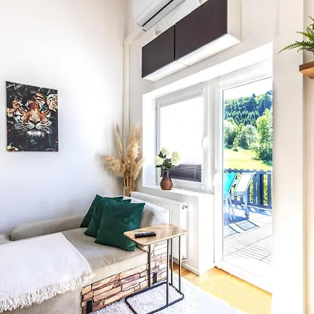 Premium - Waldblick - Balkon - Schwarzwald アパート